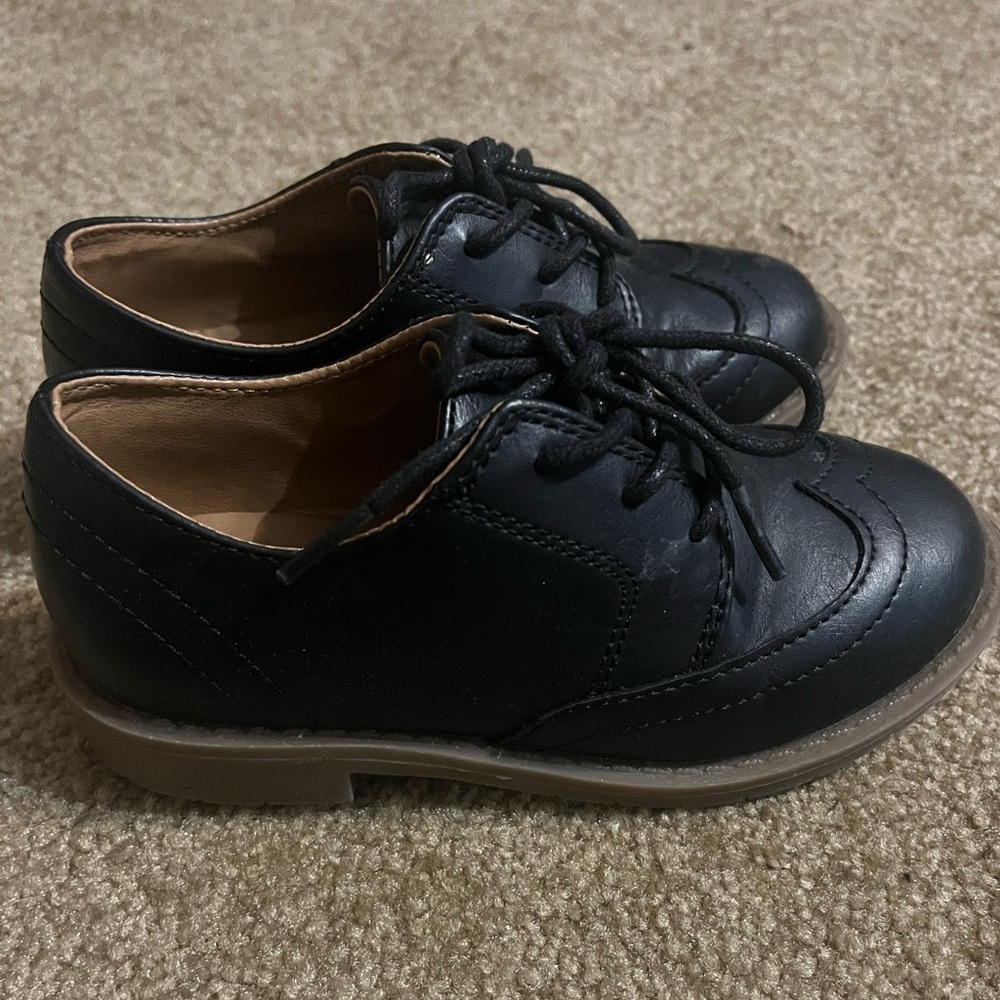 Gymboree boys dress shoes